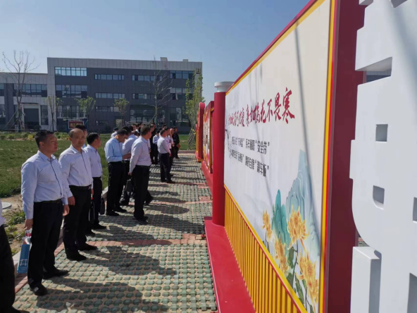 交通工程公司黨建品牌創(chuàng)建工作經驗做法被國家重點新聞網站宣傳報道650.png