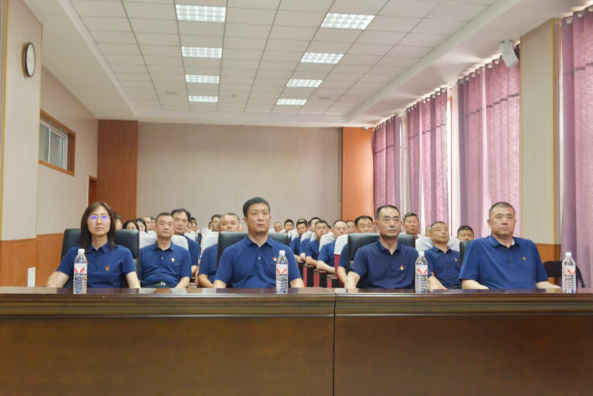 集團(tuán)公司黨委赴山東省濰坊監(jiān)獄開(kāi)展警示教育517.png